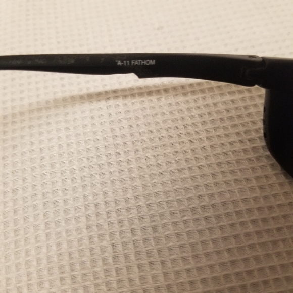 Costa Del Mar Fathom a11 - Picture 6 of 15